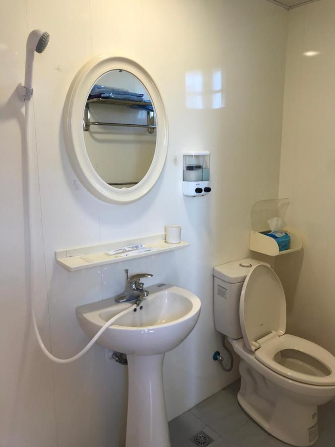 Komei Container Homestay Qingshui Dış mekan fotoğraf